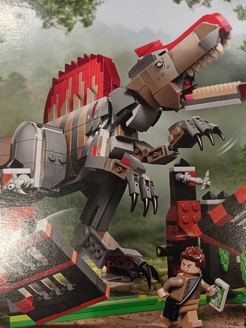 LEGO Spinosaurus Dinosaur Escape 77982 - Picture 2 of 5